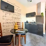 Designer In Hotspot Location W Fast Wi-fi טילבורג