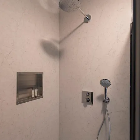 Appartamento Designer In Hotspot Location W Fast Wi-fi