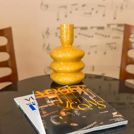 Designer In Hotspot Location W Fast Wi-fi Daire Tilburg