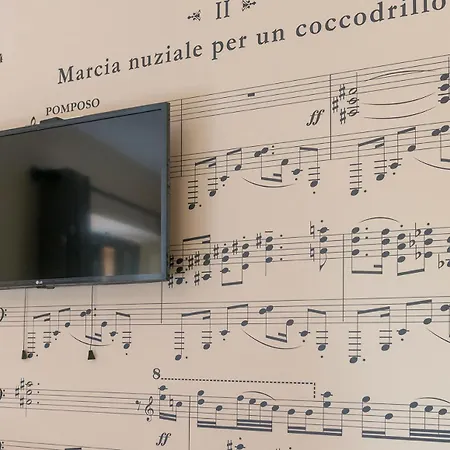 Designer In Hotspot Location W Fast Wi-fi 公寓 提耳堡