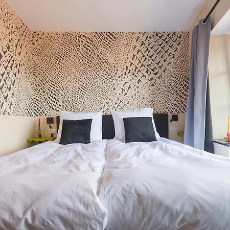 New On Hotspot Location With Fast Wifi * Tilburg