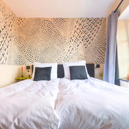 Designer In Hotspot Location W Fast Wi-fi *