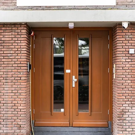 New On Hotspot Location With Fast Wifi * Tilburg