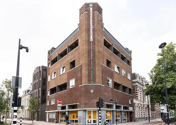 Designer In Hotspot Location W Fast Wi-fi Tilburg